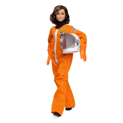 Кукла Барби Вдохновляющие женщины астронавт Эллен Очоа Barbie Signature Inspiring Women Аstronaut Ellen Ochoa (JBJ28)